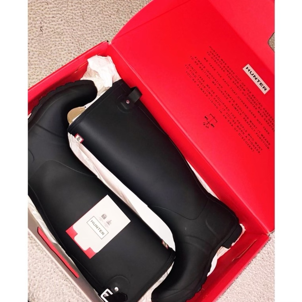 💕🥰❤️MAKE AN OFFER! BLACK HUNTER BOOTS❤️🥰💕 - Picture 1 of 4
